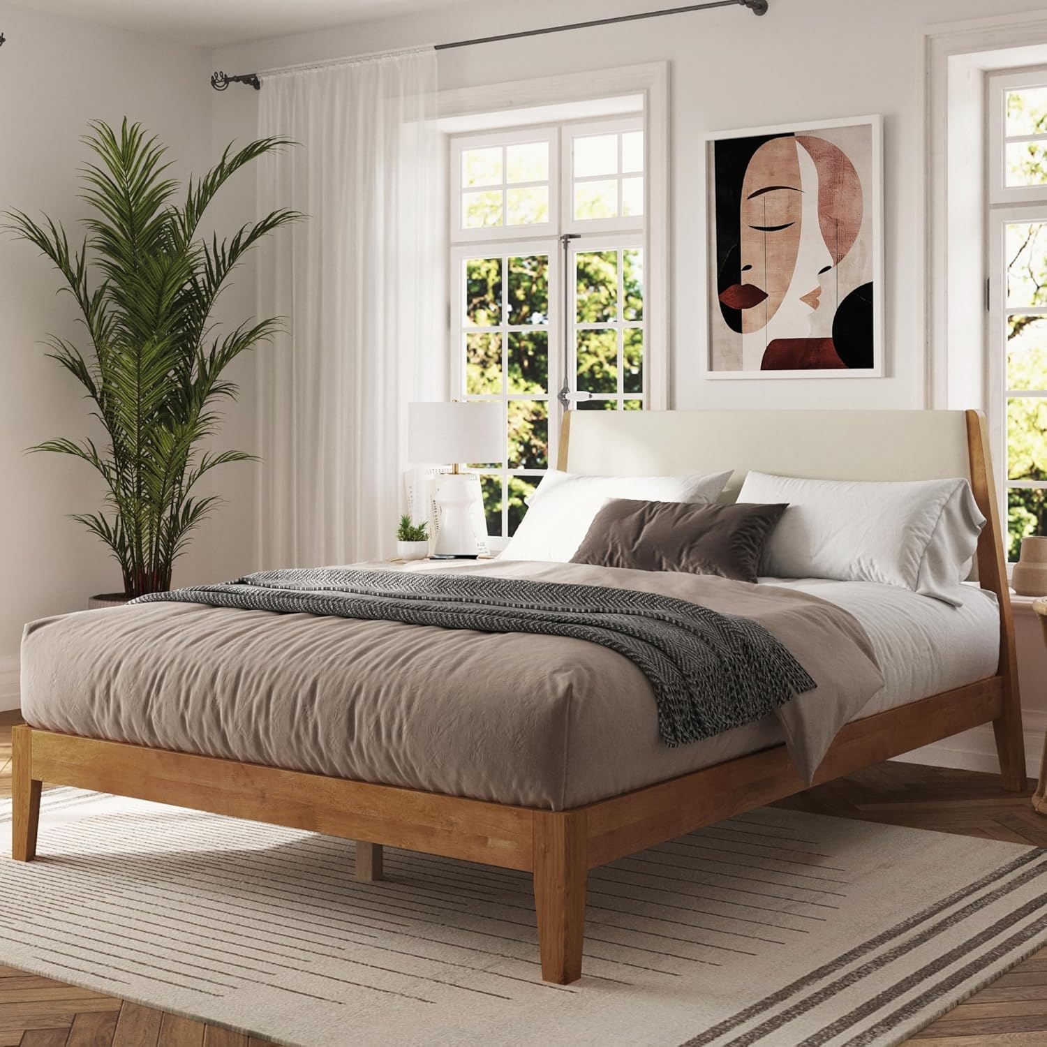 DG Casa Vandermark Solid Wood Platform Bed